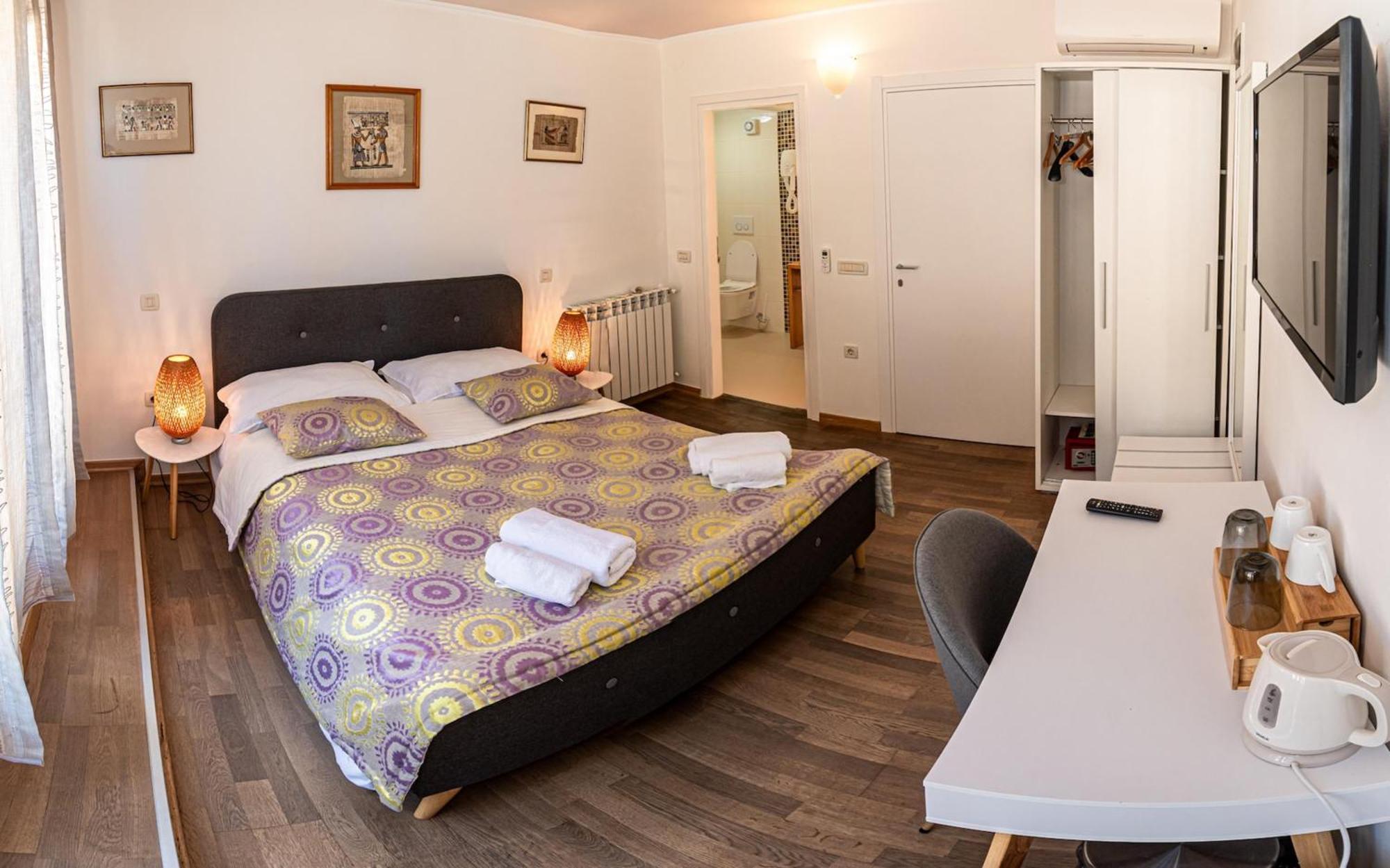Bed & Breakfast Blu Locanda Ровінь Номер фото