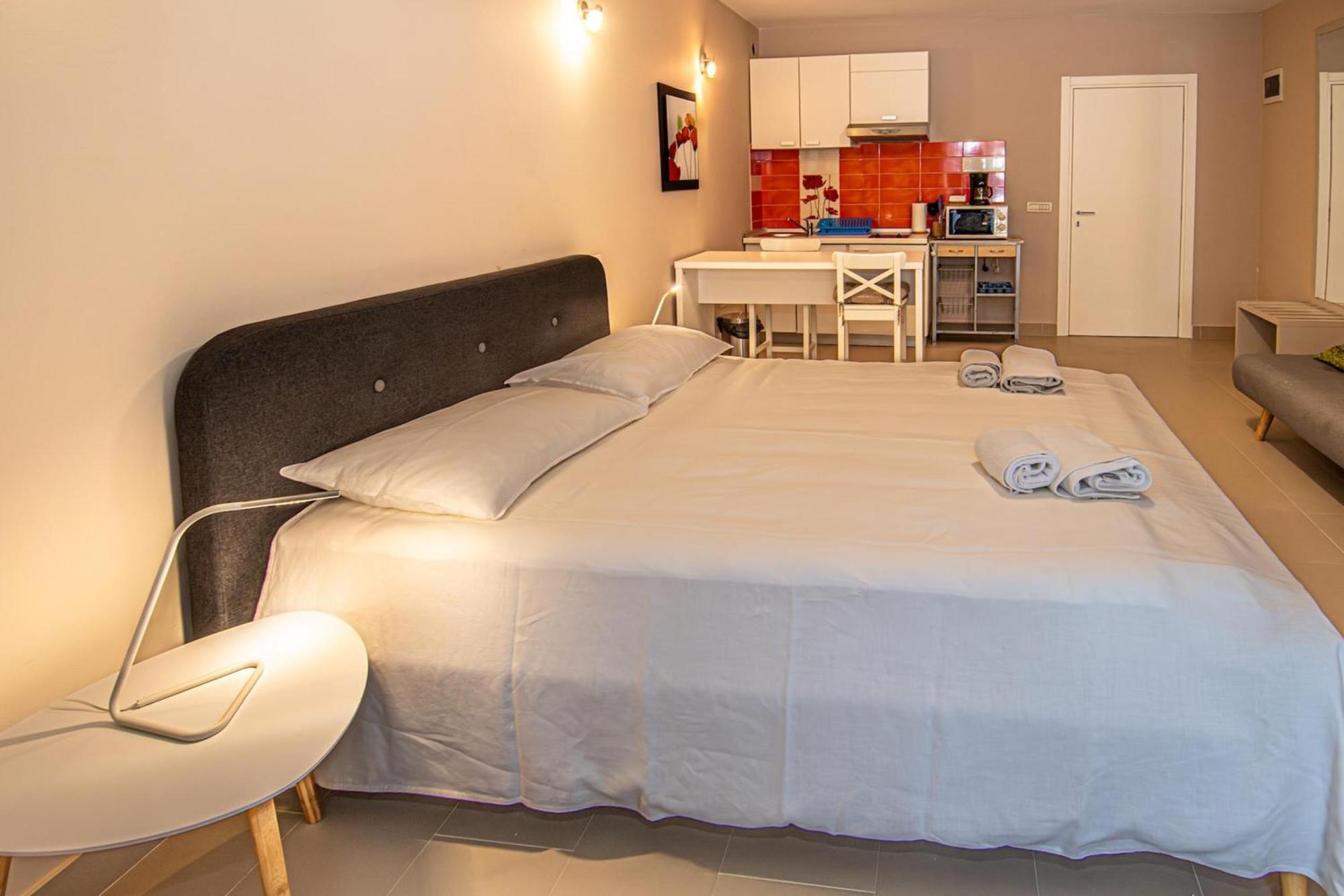 Bed & Breakfast Blu Locanda Ровінь Екстер'єр фото