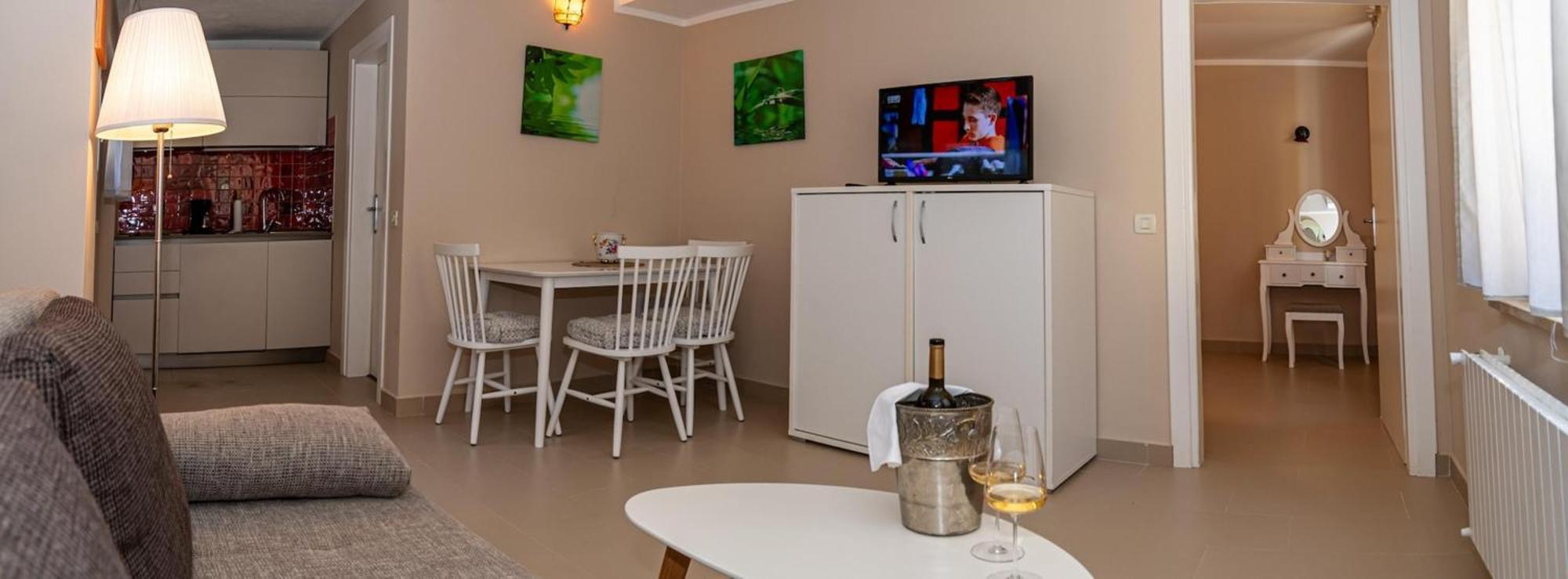 Bed & Breakfast Blu Locanda Ровінь Екстер'єр фото